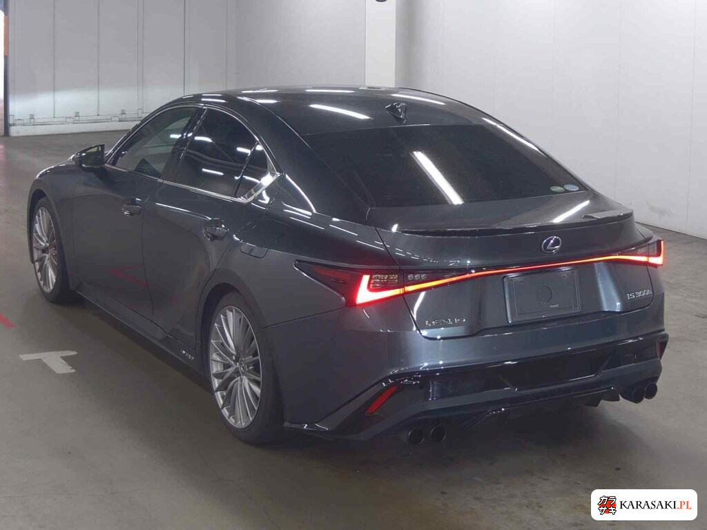 Lexus Is 2021 z aukcji japońskiej