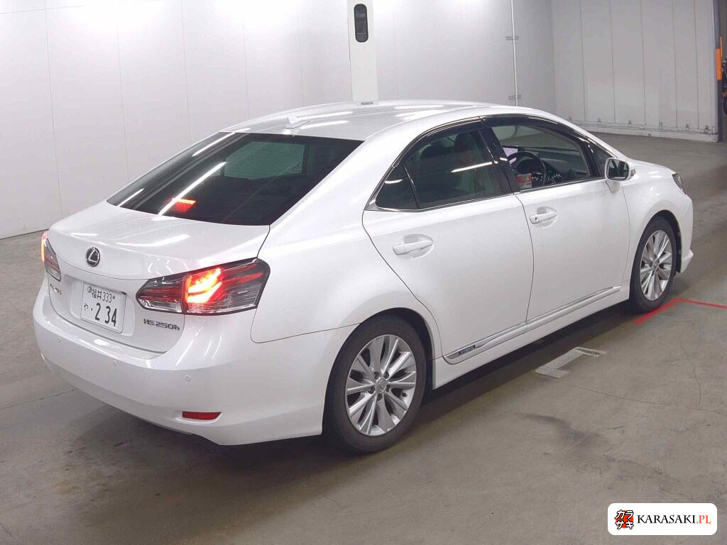 Lexus HS 2014 z aukcji japońskiej