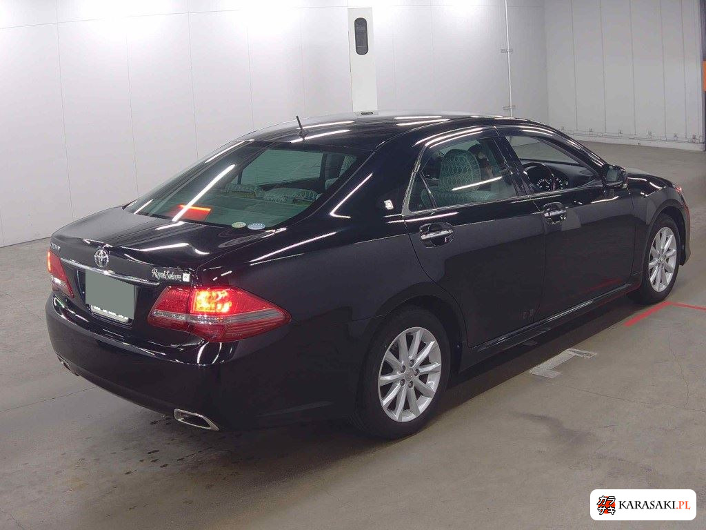 Toyota Crown 2008 z aukcji japońskiej