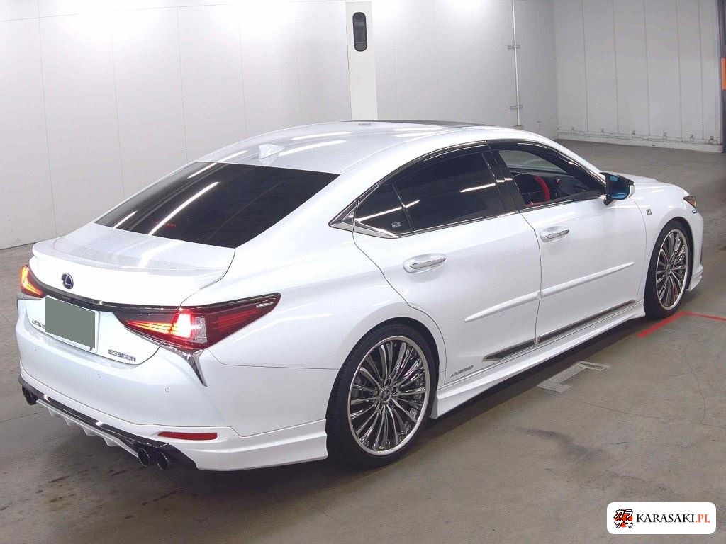 Lexus Es 2022 z aukcji japońskiej