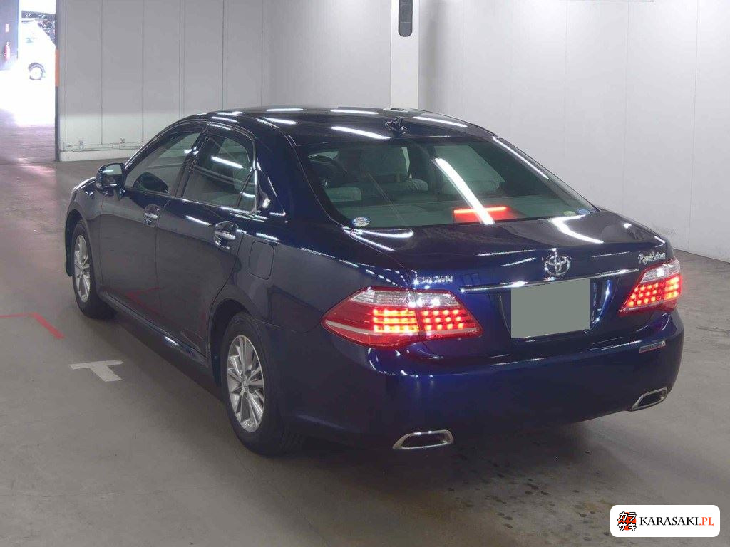 Toyota Crown 2010 z aukcji japońskiej
