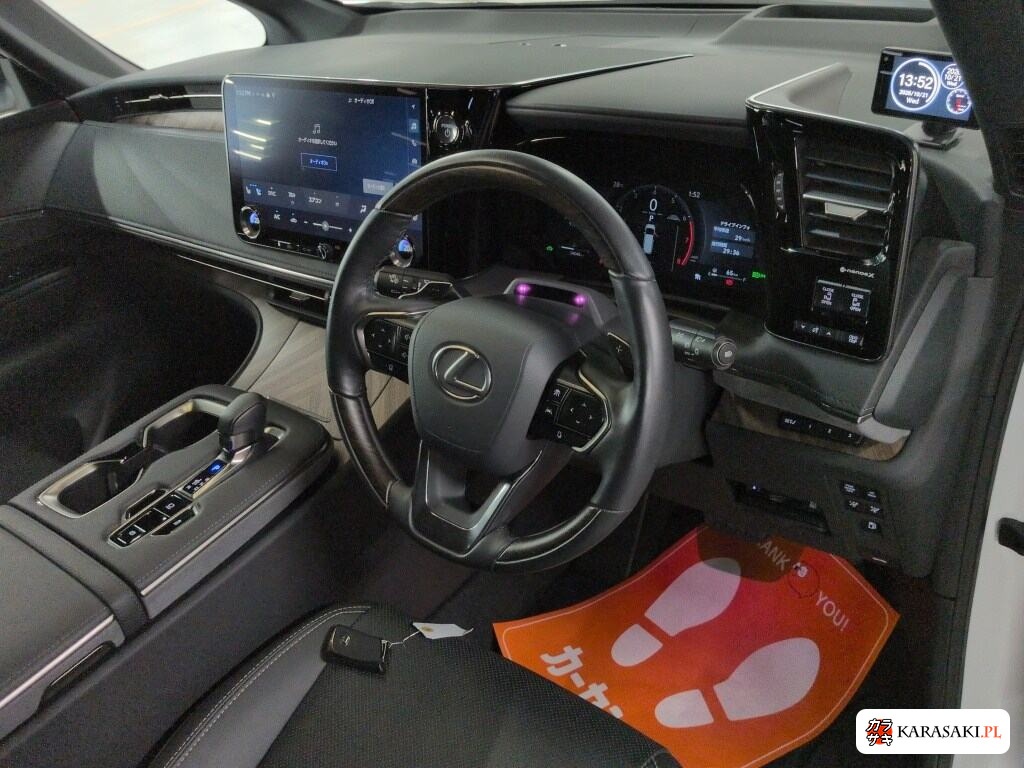 Lexus LM 2024 z aukcji japońskiej