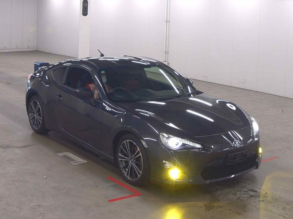 Toyota 86 2013 z aukcji japońskiej