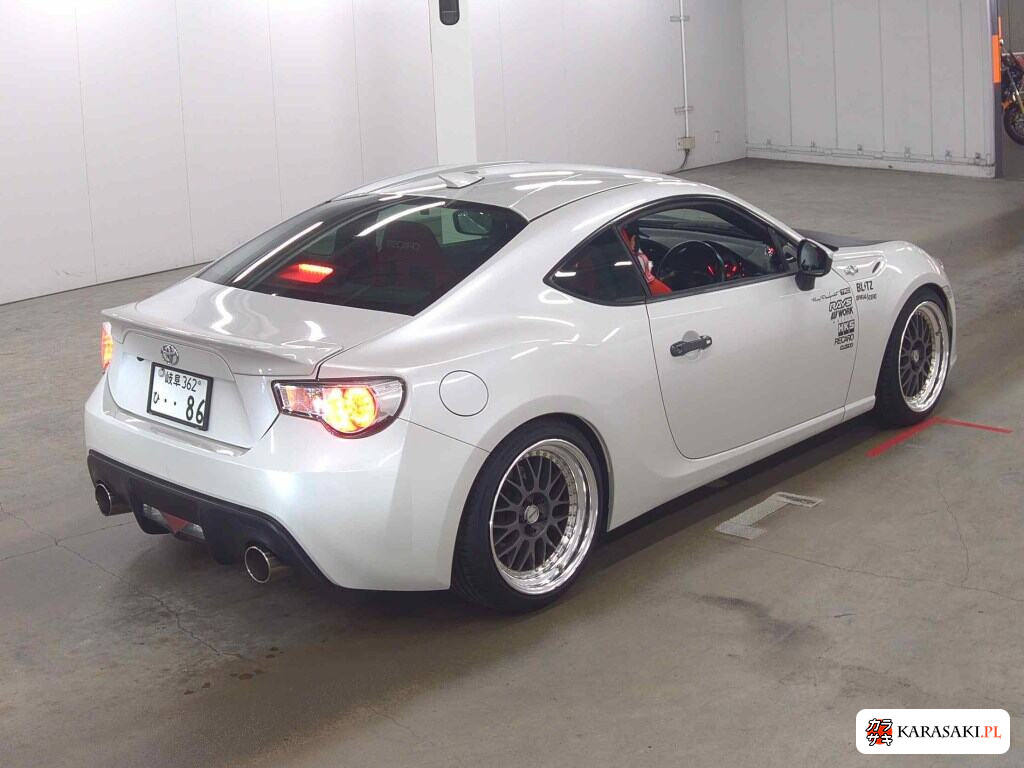 Toyota 86 2012 з японського аукціону