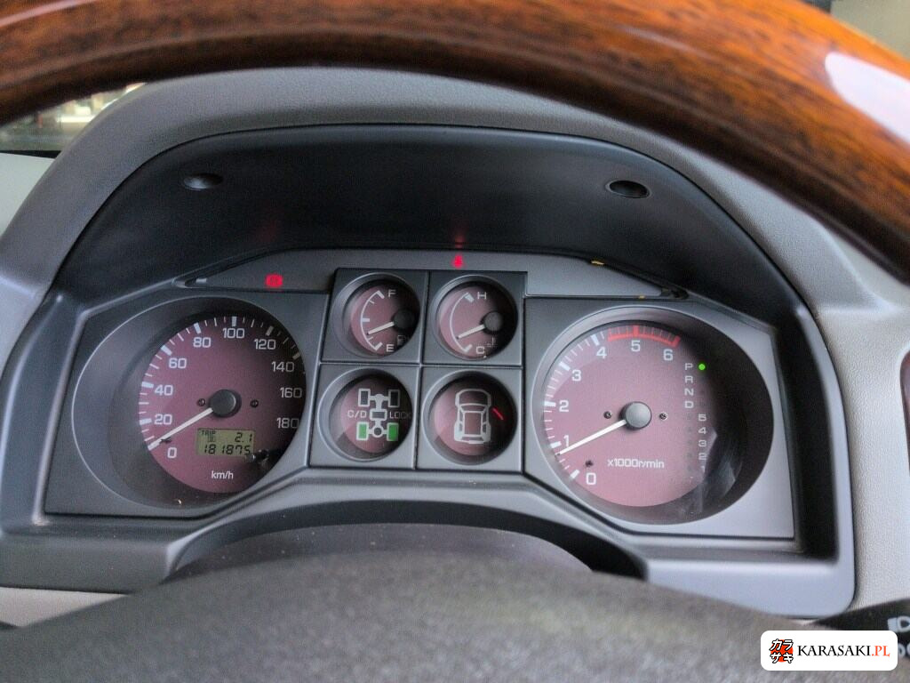 Mitsubishi Pajero 2001 z aukcji japońskiej