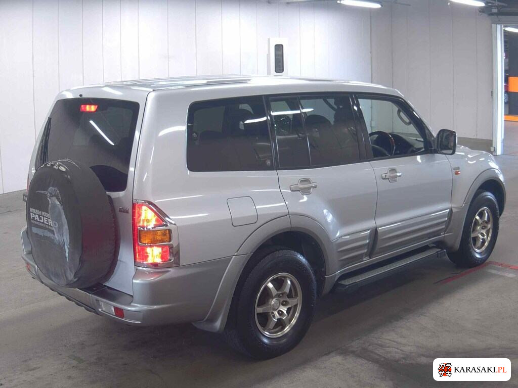 Mitsubishi Pajero 2001 z aukcji japońskiej
