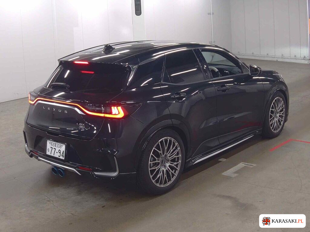 Lexus LBX 2024 z aukcji japońskiej