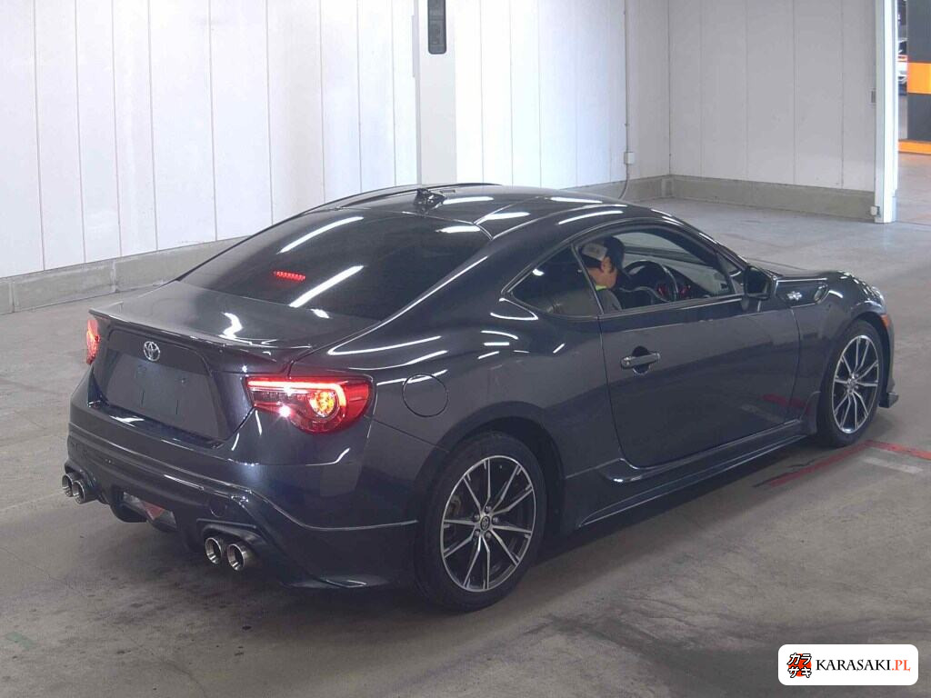Toyota 86 2013 z aukcji japońskiej
