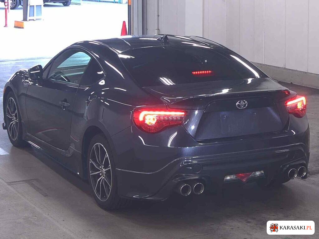 Toyota 86 2013 z aukcji japońskiej