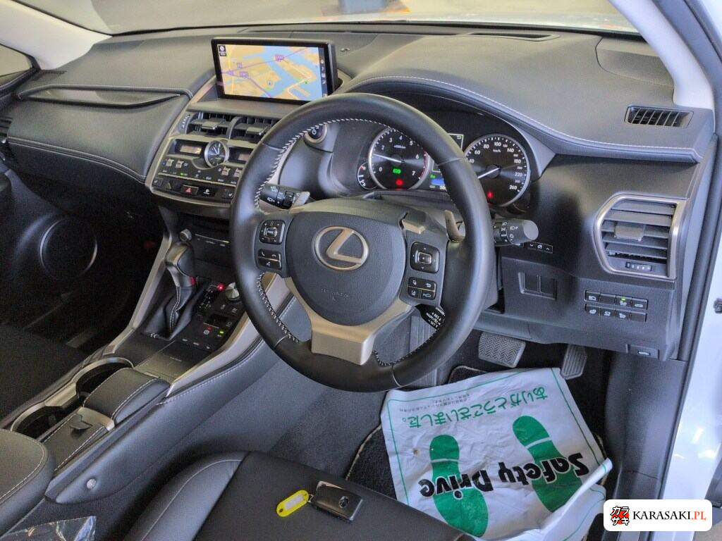 Lexus NX 2018 z aukcji japońskiej
