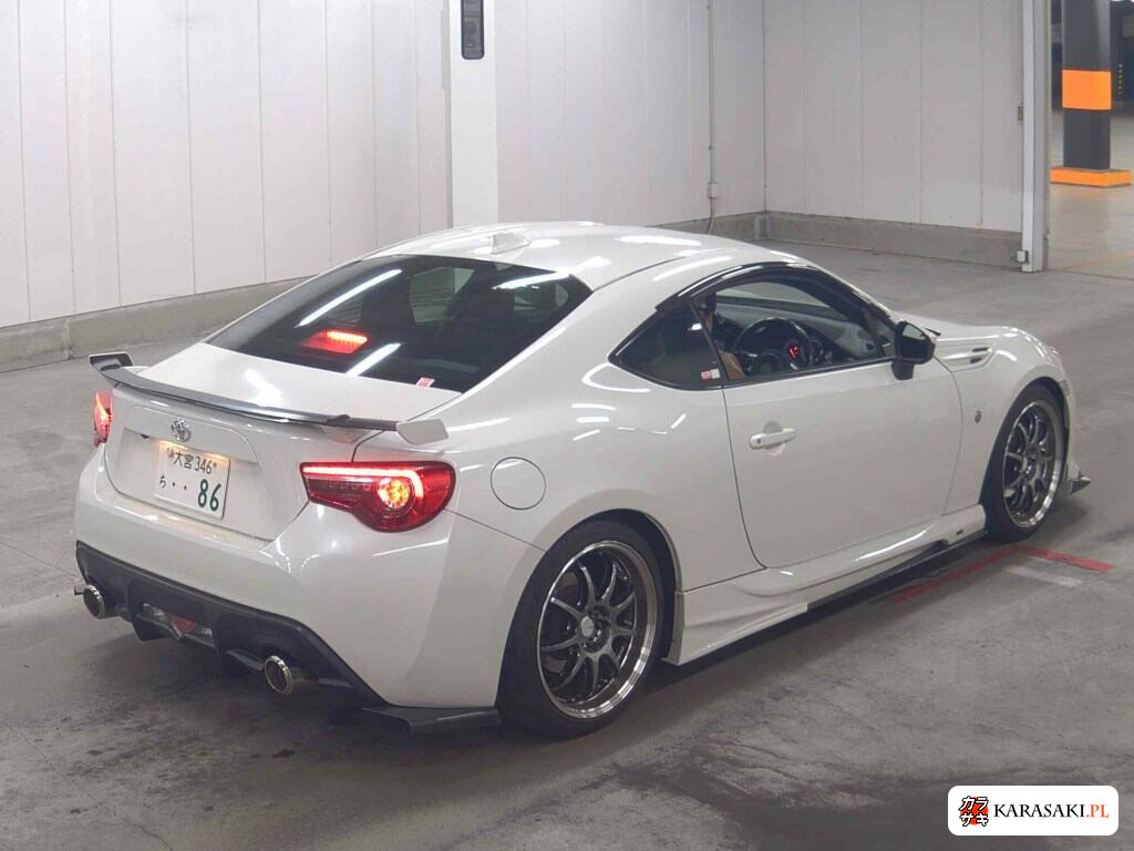 Toyota 86 2016 z aukcji japońskiej
