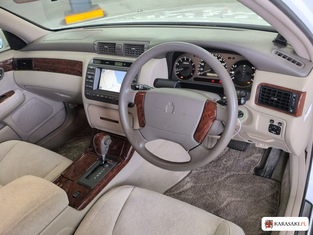 Toyota Crown 2001 z aukcji japońskiej