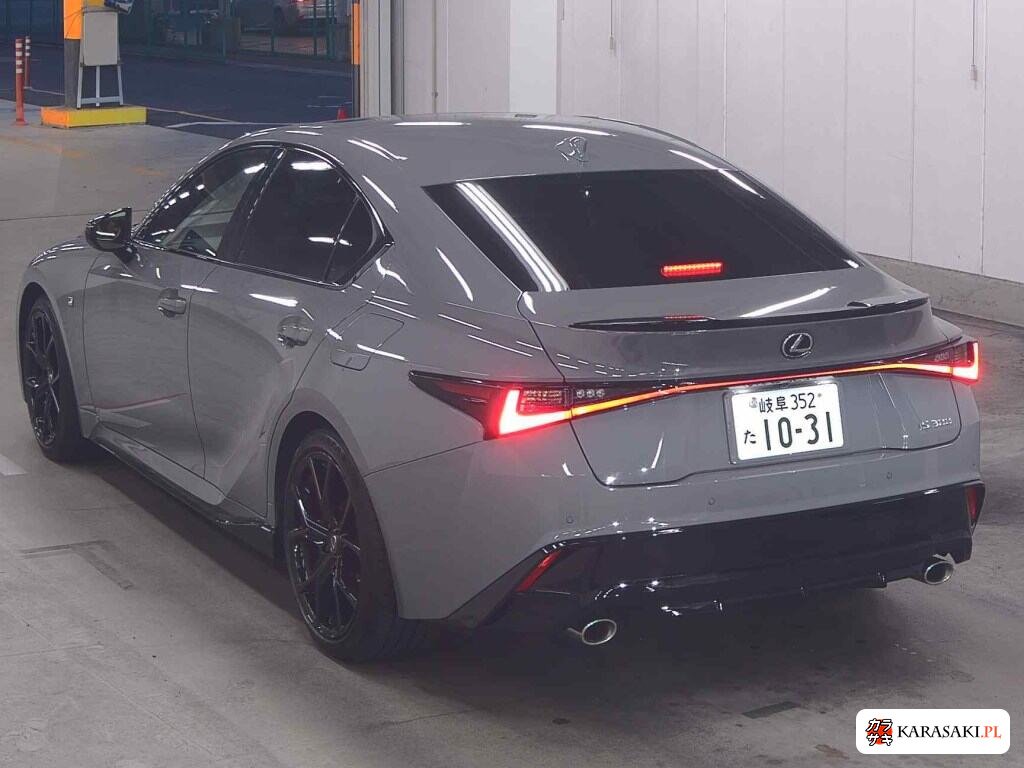 Lexus Is 2025 z aukcji japońskiej