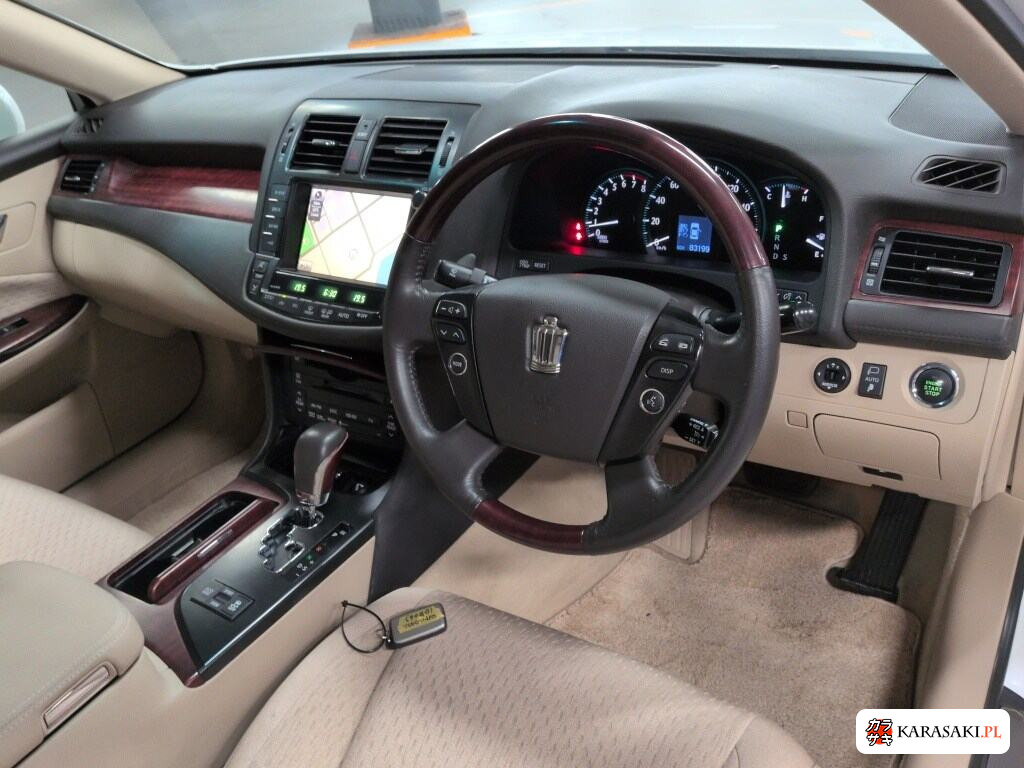 Toyota Crown 2009 z aukcji japońskiej