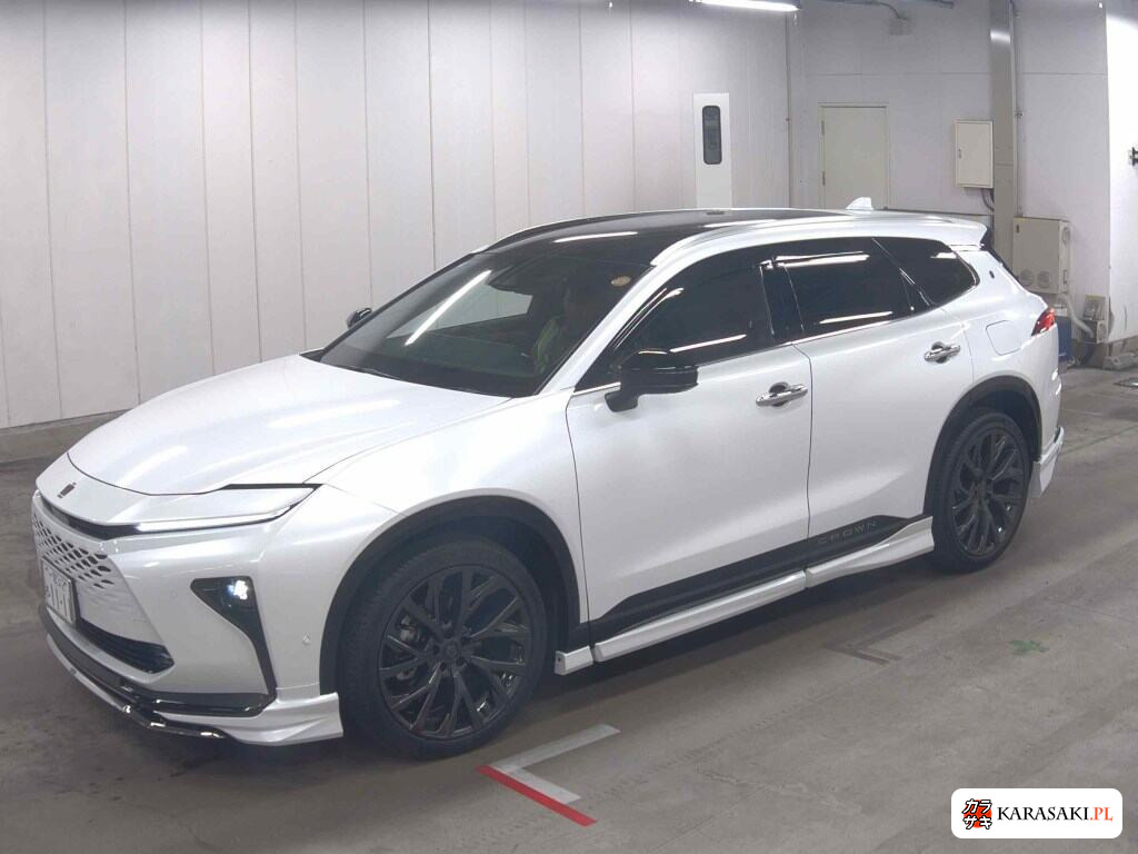 Toyota Crown Estate 2025 z aukcji japońskiej