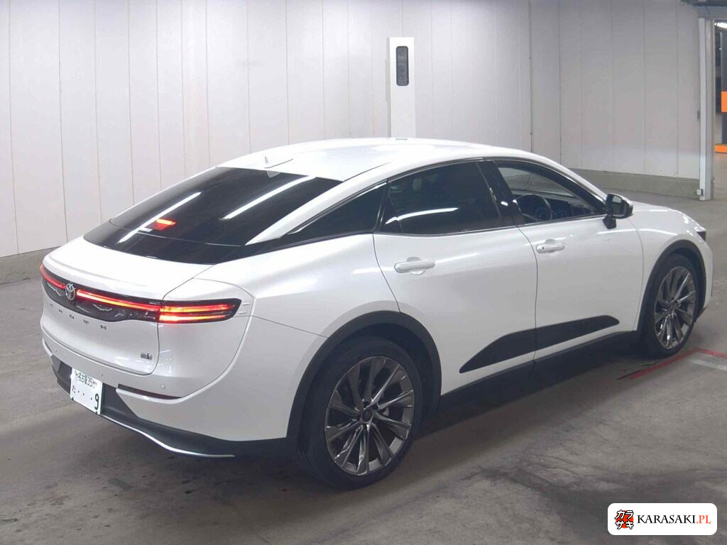 Toyota Crown Crossover 2022 z aukcji japońskiej