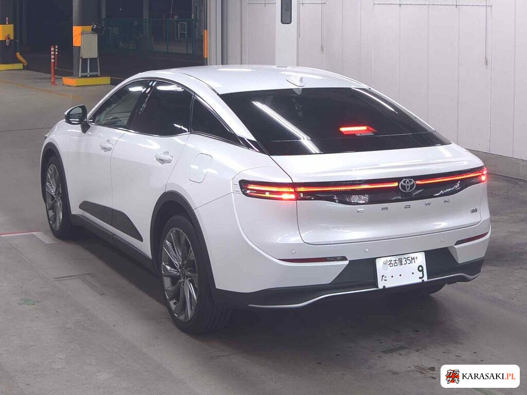 Toyota Crown Crossover 2022 z aukcji japońskiej