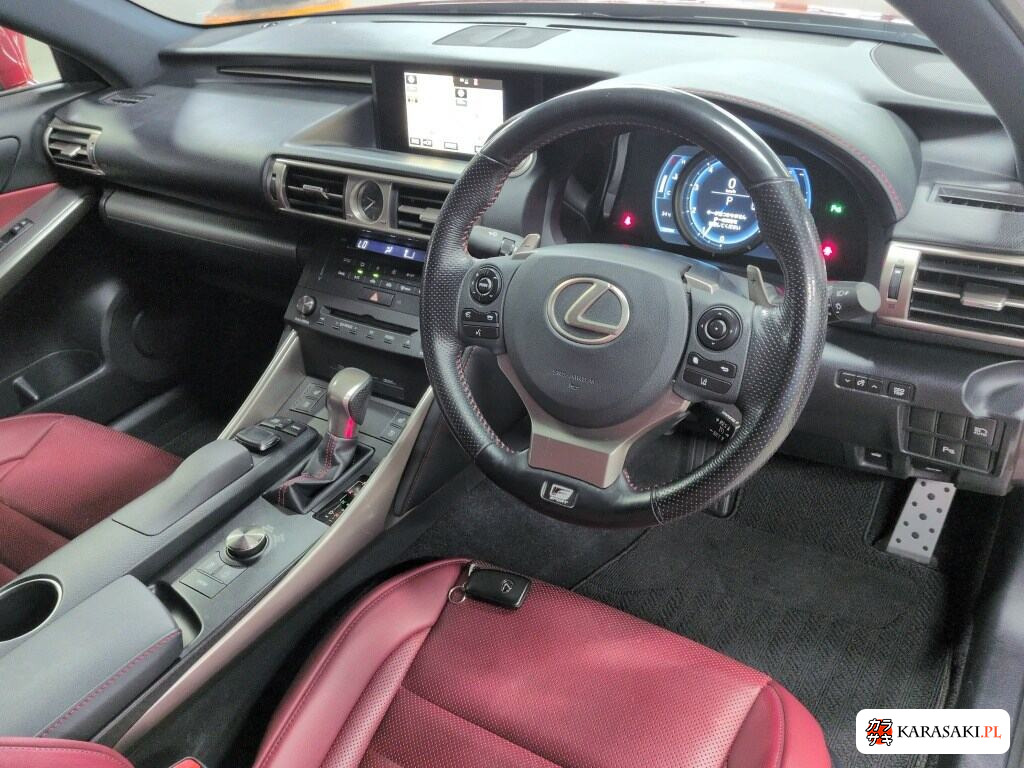 Lexus Is 2015 z aukcji japońskiej