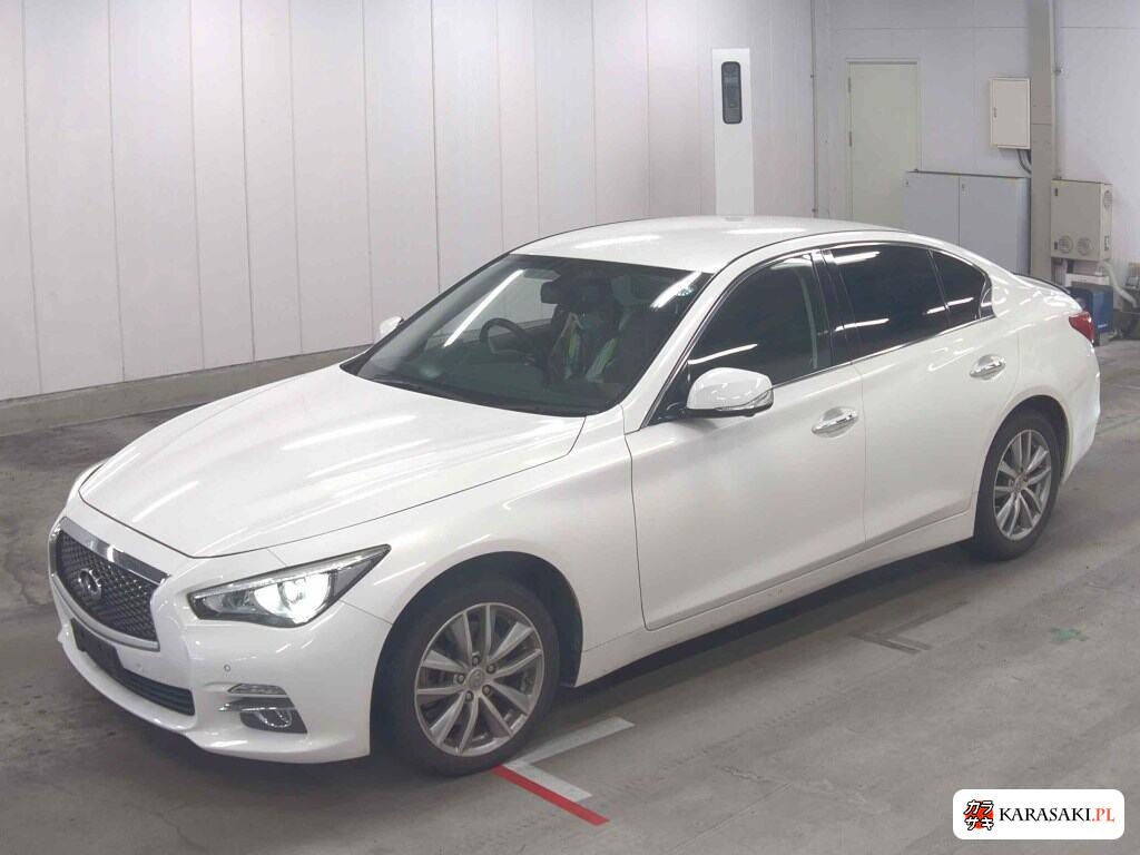 Nissan Skyline 2016 z aukcji japońskiej