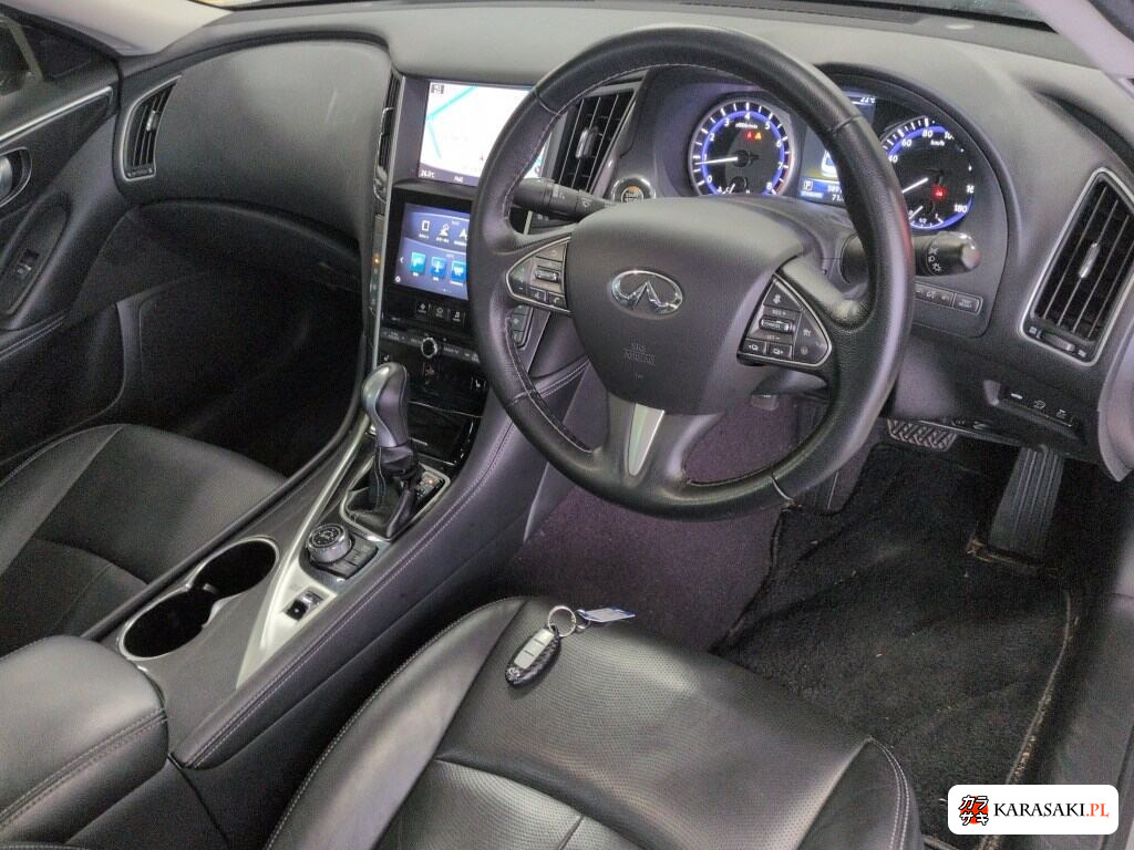 Nissan Skyline 2016 z aukcji japońskiej