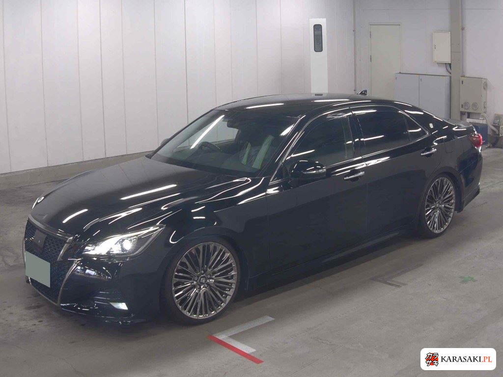 Toyota Crown 2017 z aukcji japońskiej