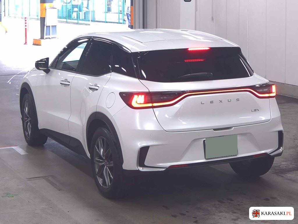Lexus LBX 2025 z aukcji japońskiej