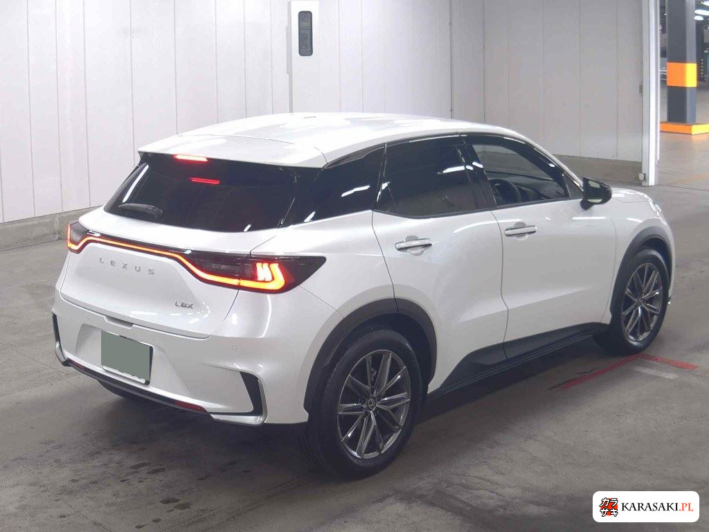 Lexus LBX 2025 z aukcji japońskiej