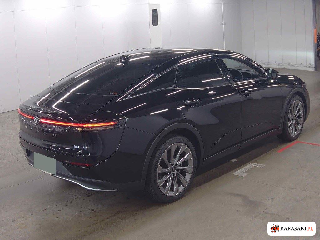 Toyota Crown Crossover 2023 z aukcji japońskiej