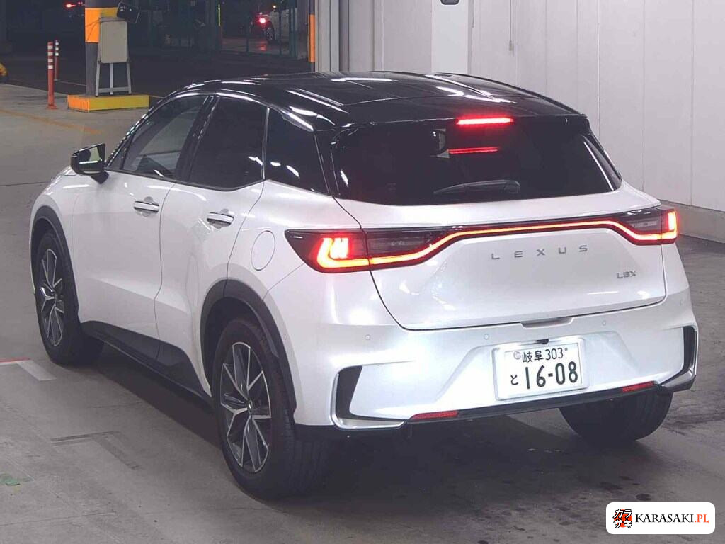 Lexus LBX 2024 z aukcji japońskiej