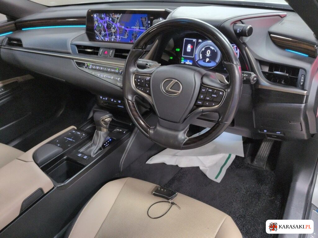 Lexus Es 2019 z aukcji japońskiej