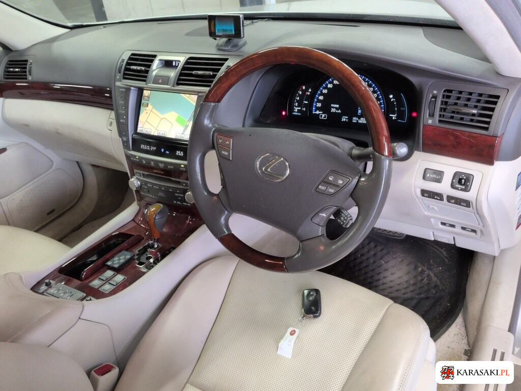 Lexus LS 2009 z aukcji japońskiej