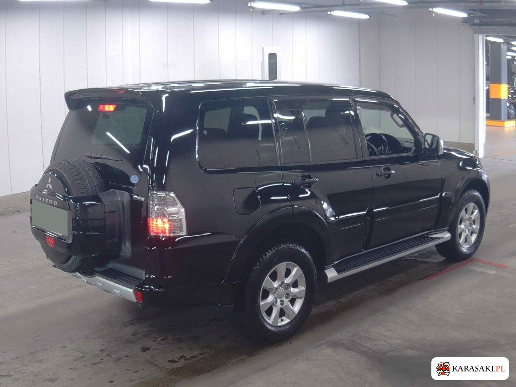 Mitsubishi Pajero 2012 z aukcji japońskiej