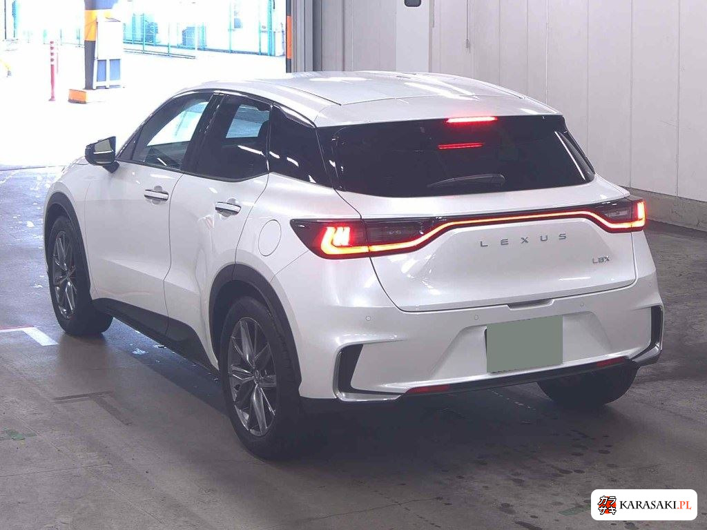 Lexus LBX 2024 z aukcji japońskiej
