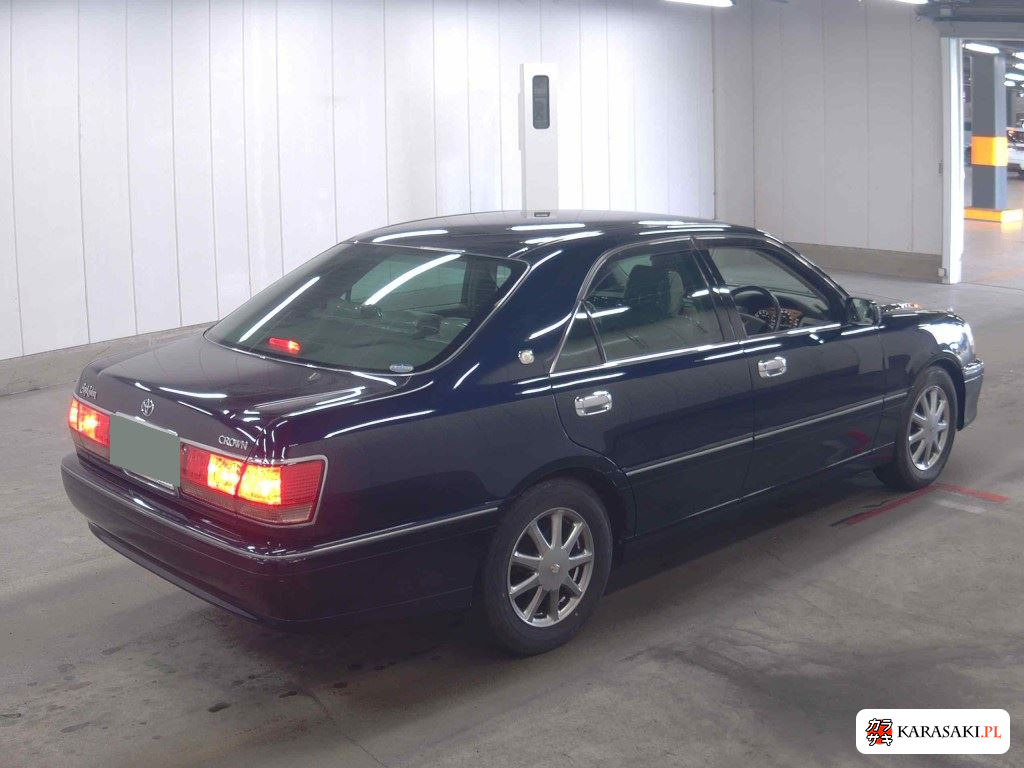 Toyota Crown 2004 z aukcji japońskiej