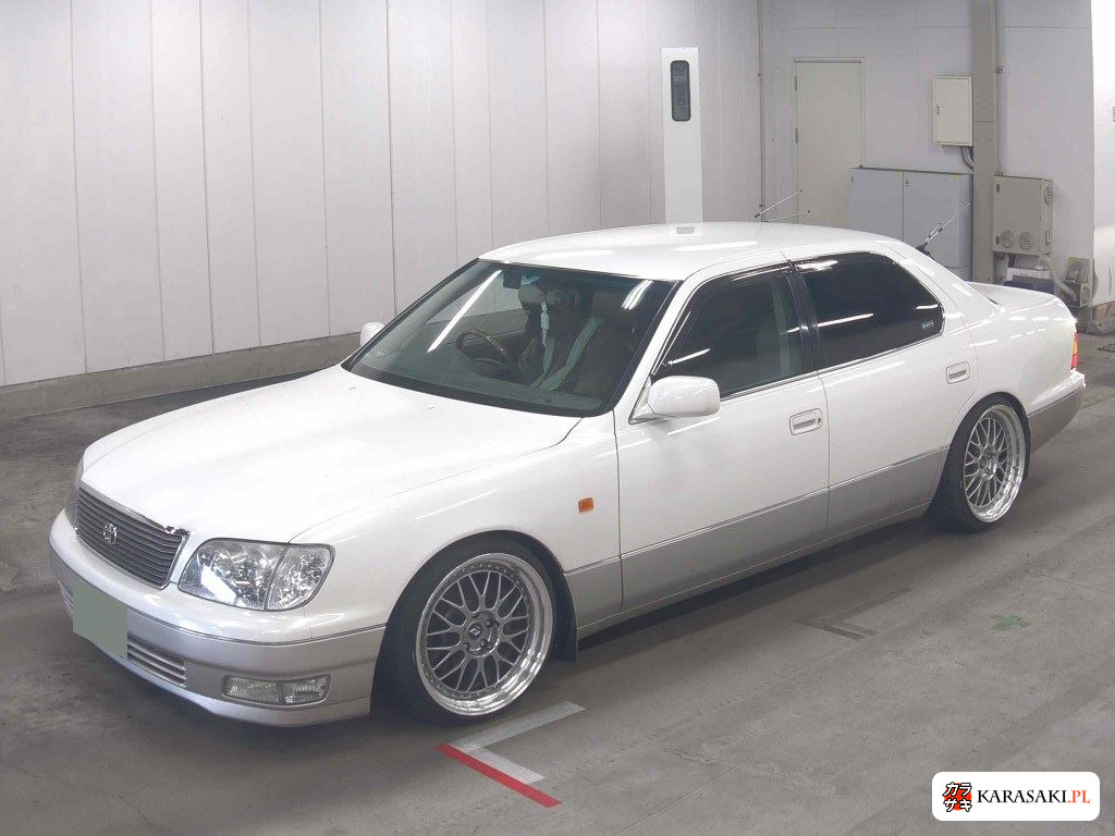 Toyota Celsior 2000 z aukcji japońskiej