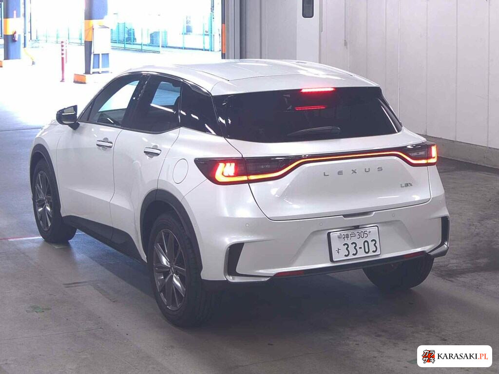 Lexus LBX 2024 z aukcji japońskiej