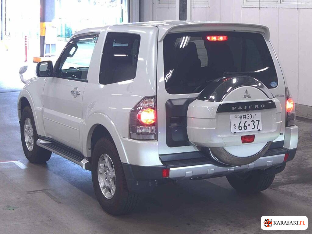 Mitsubishi Pajero 2008 z aukcji japońskiej