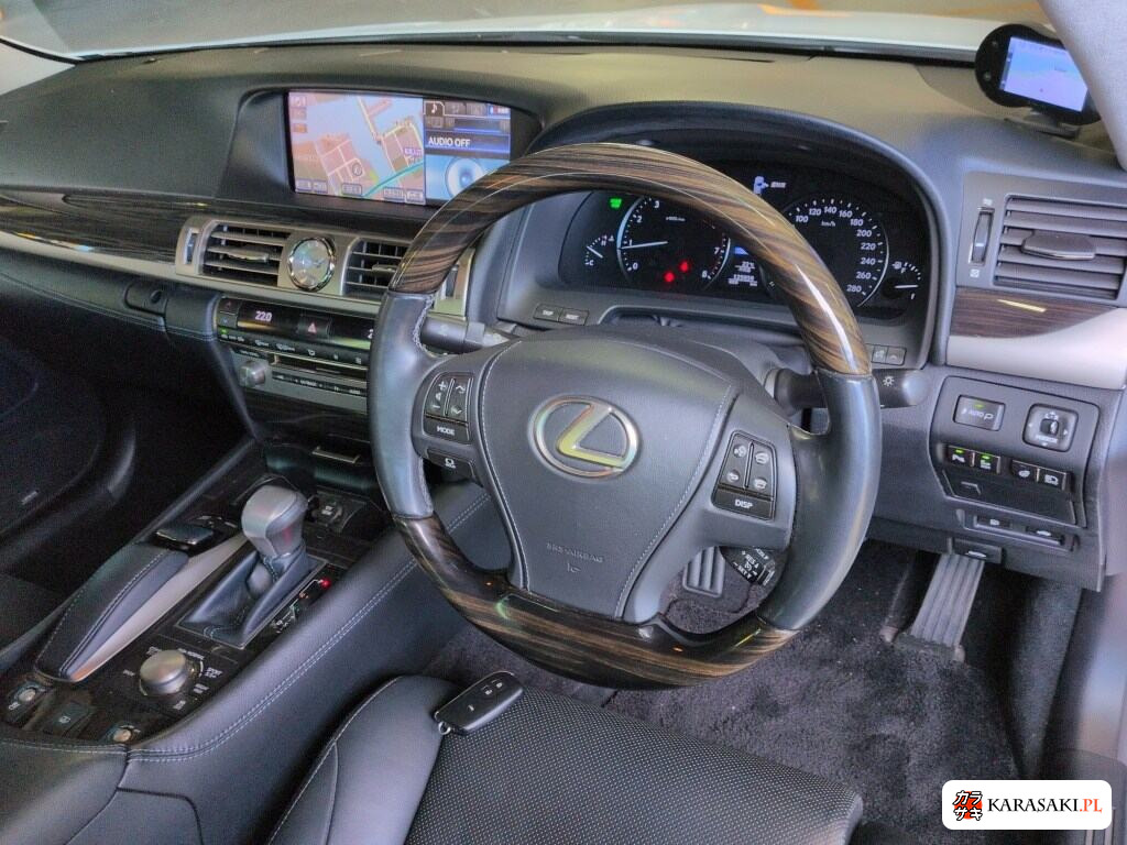 Lexus LS 2013 z aukcji japońskiej