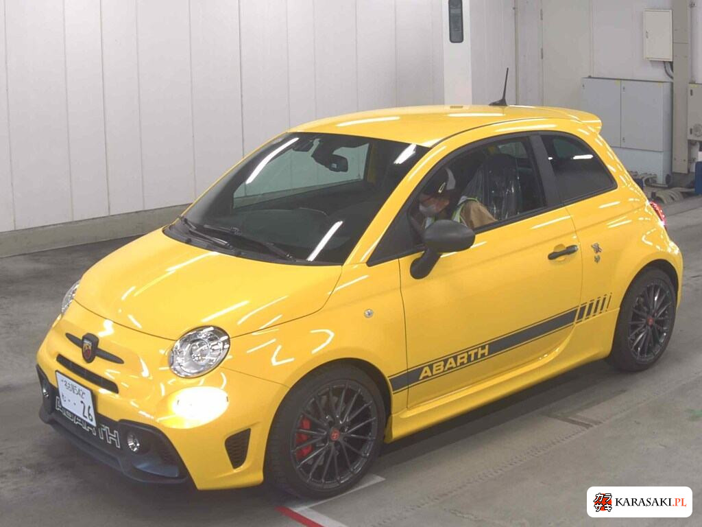 Abarth 595 2022 z aukcji japońskiej