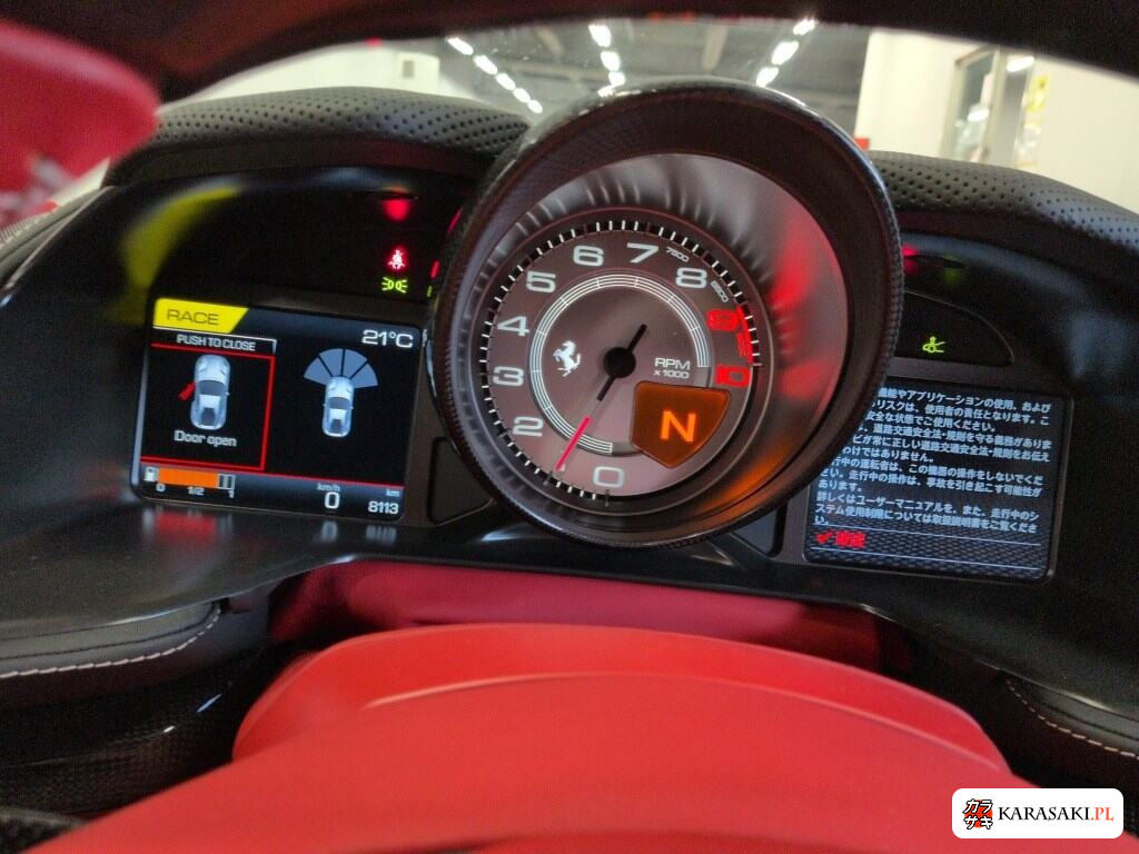 Ferrari 812SUPERFAST 2017 z aukcji japońskiej