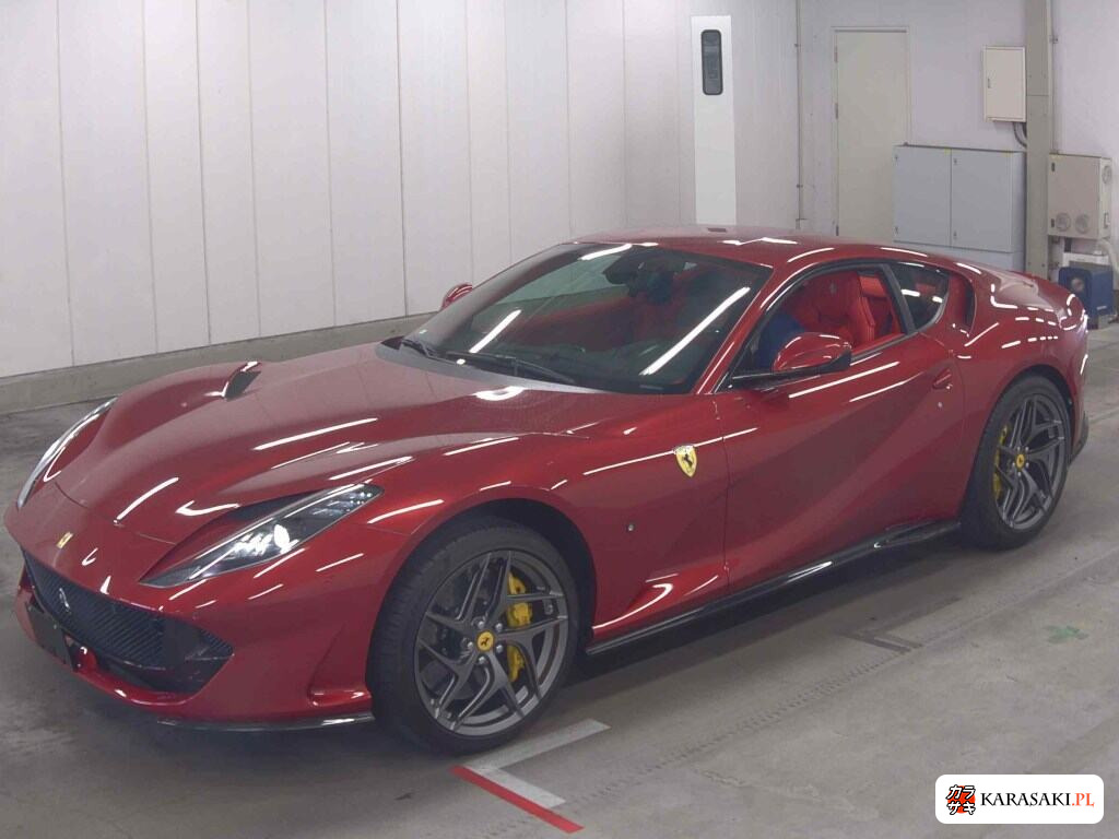 Ferrari 812SUPERFAST 2017 z aukcji japońskiej