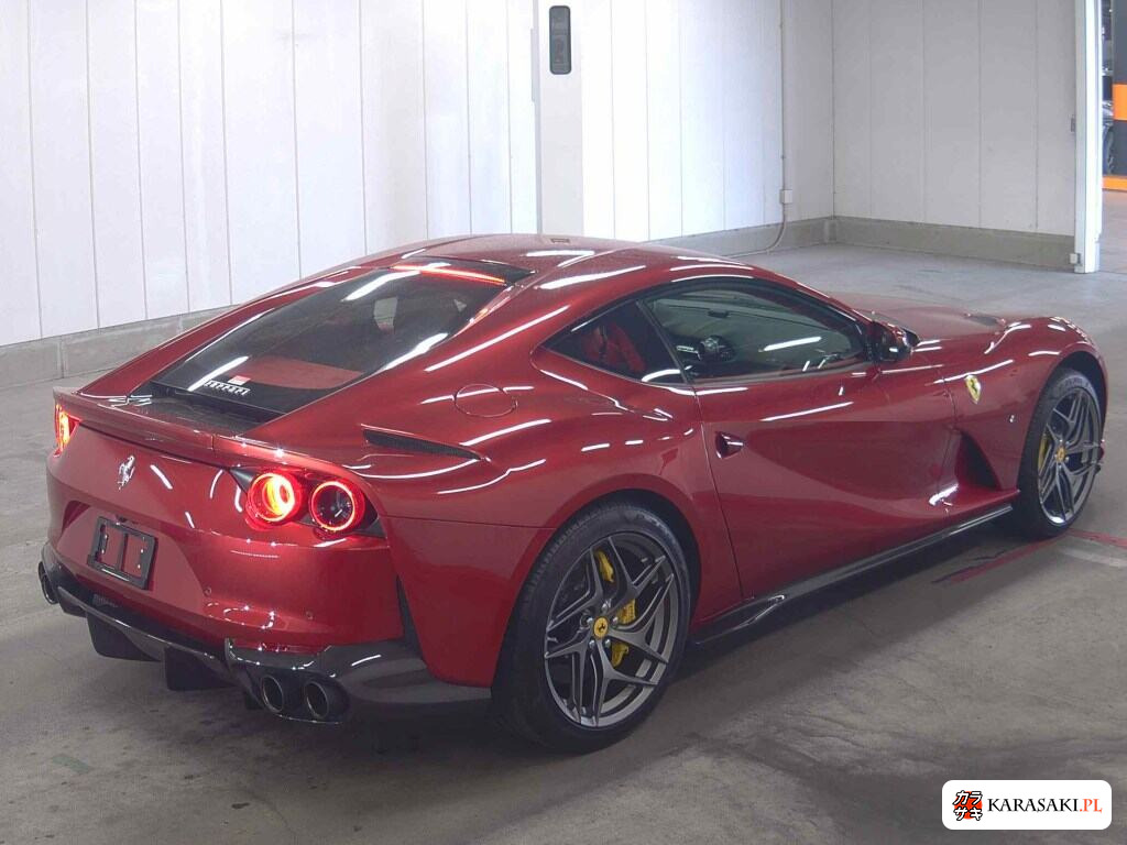 Ferrari 812SUPERFAST 2017 z aukcji japońskiej
