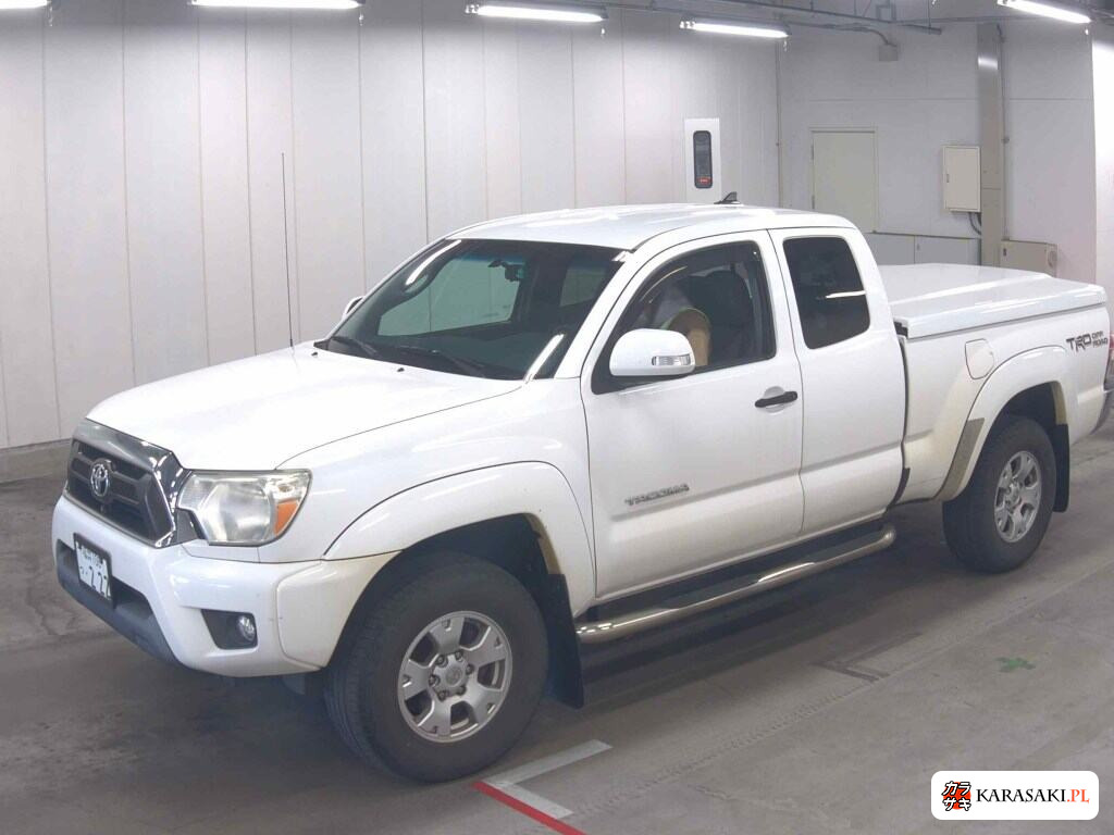 America Toyota Tacoma 2015 z aukcji japońskiej