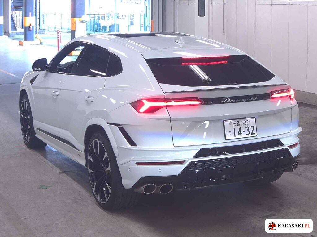 Lamborghini Urus 2025 z aukcji japońskiej