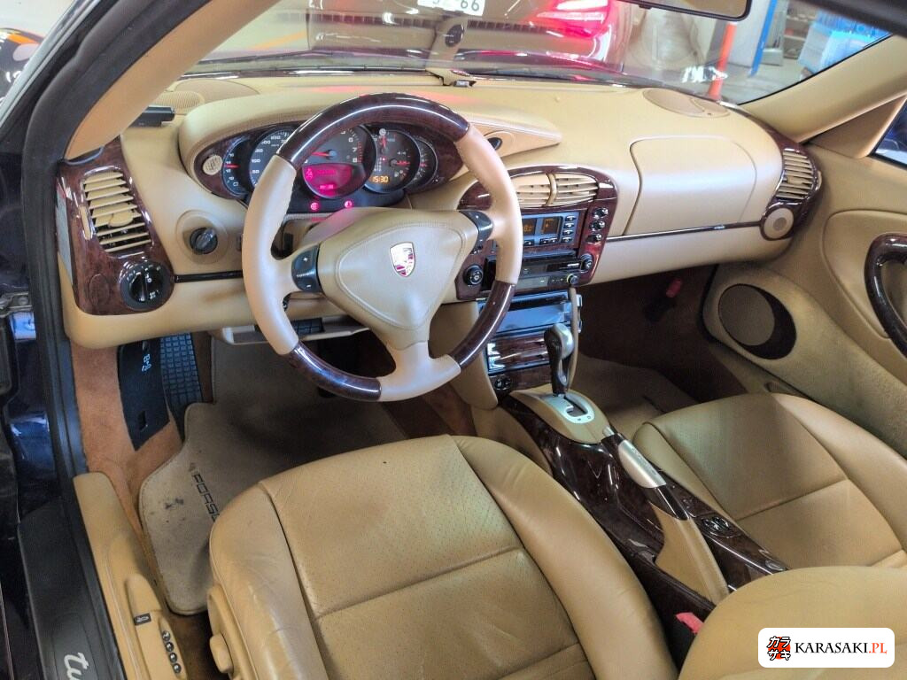 Porsche 911 2001 z aukcji japońskiej