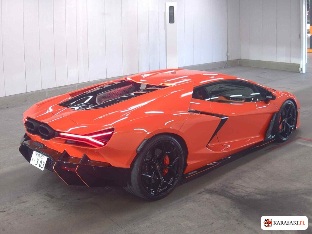 Lamborghini Revuelto 2025 z aukcji japońskiej