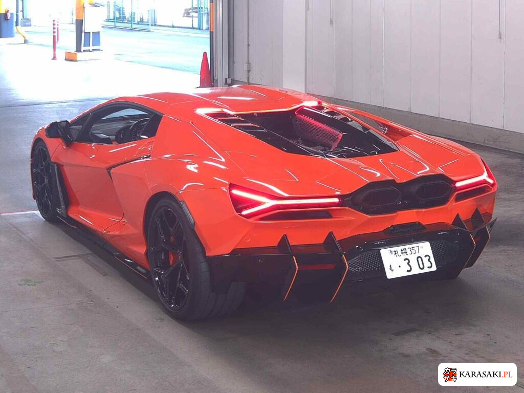 Lamborghini Revuelto 2025 z aukcji japońskiej