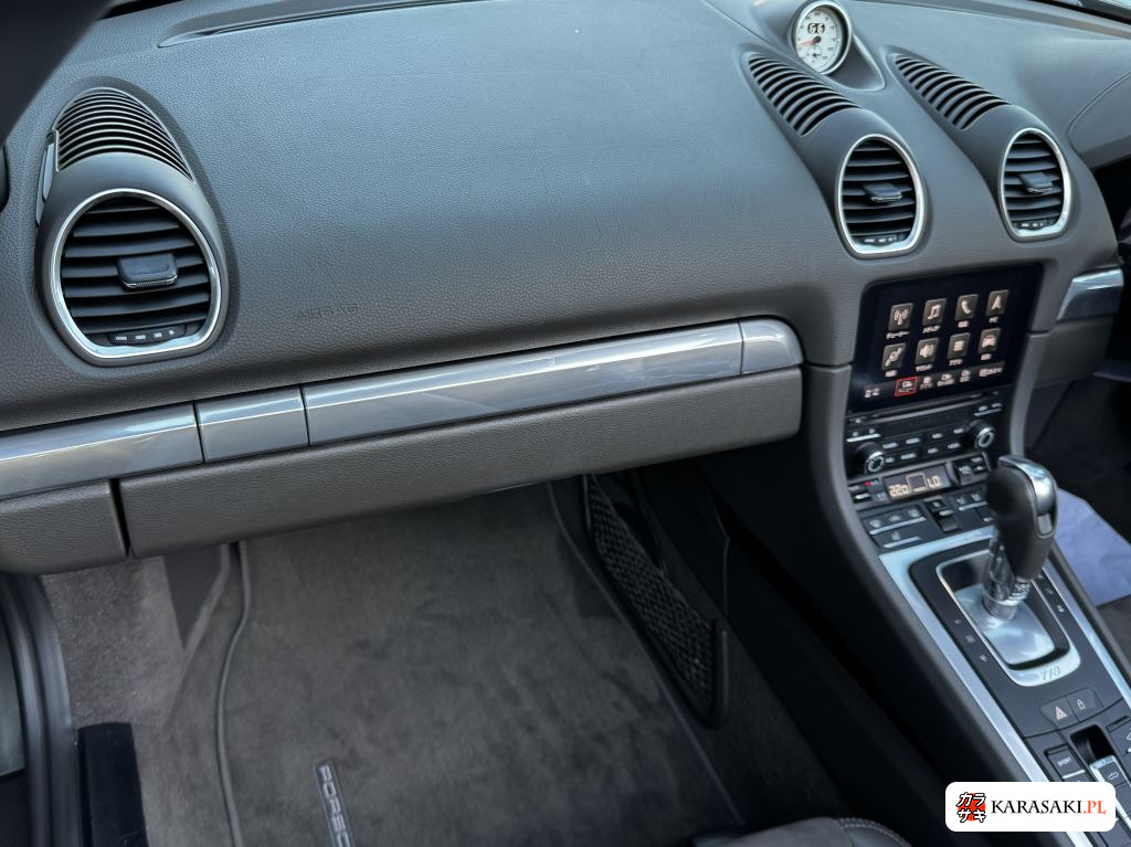 Porsche 718 Boxster 2019 z aukcji japońskiej