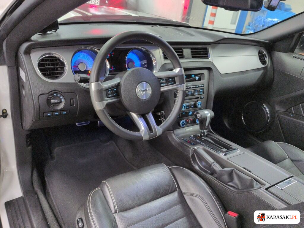 Ford Mustang 2012 z aukcji japońskiej