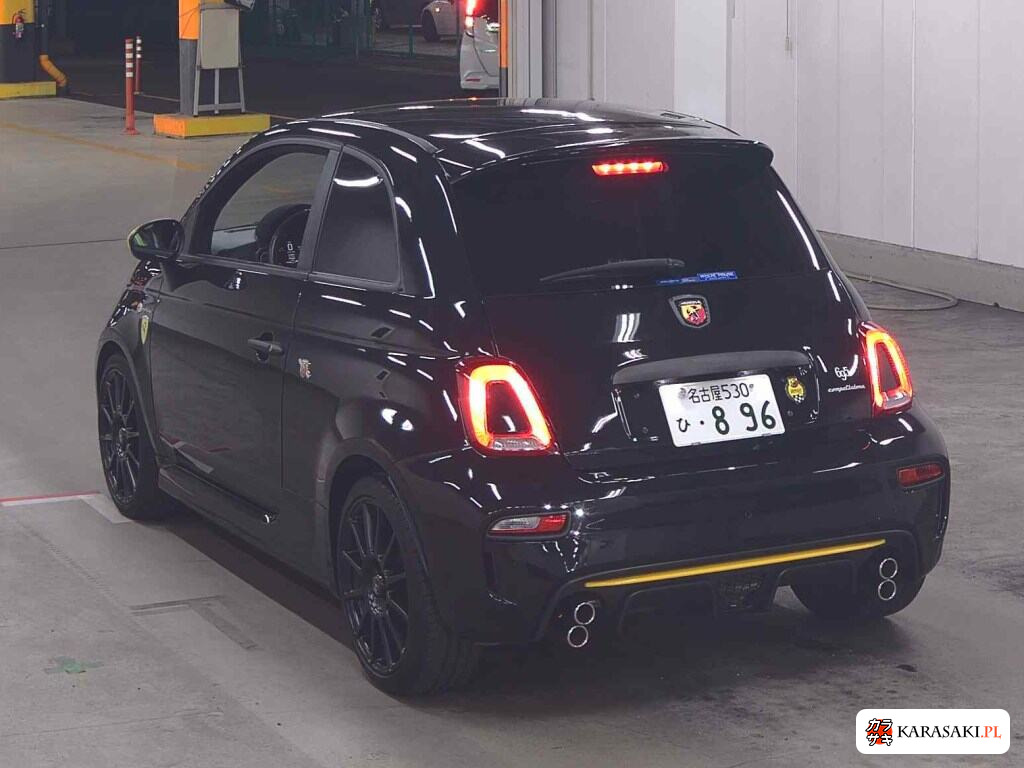 Abarth 695 2024 z aukcji japońskiej